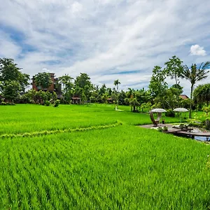 4* Holiday park Kajane Yangloni At Bali